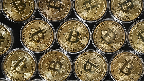 Giá đồng Bitcoin vượt mốc 30.000 USD