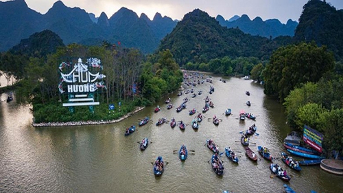 Chùa Hương: Không khai hội, dừng đón khách tham quan