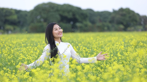 Á quân Giọng hát hay Hà Nội Lê Minh Ngọc ra mắt phim ca nhạc 'Điều không thể mất'