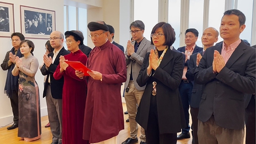 Đại sứ quán Việt Nam tại Pháp tổ chức lễ Giỗ Tổ Hùng Vương