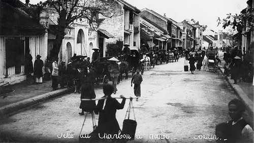 Triển lãm về những gánh hàng rong cách đây gần 100 năm