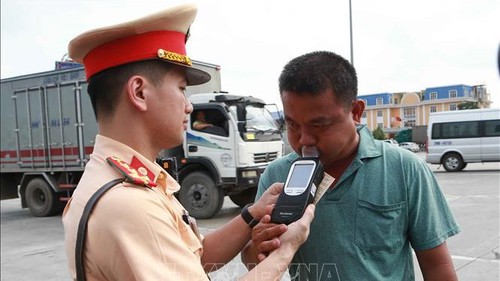 Phòng chống vi phạm nồng độ cồn khi lái xe: Nâng cao hiệu quả ngăn chặn