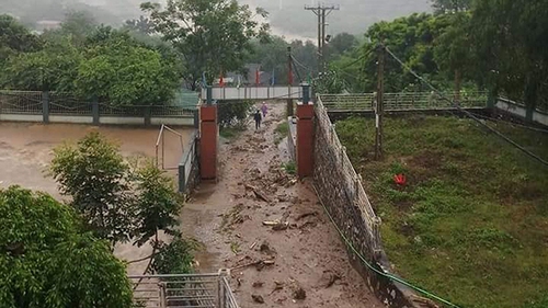 Thanh Hóa: Nhiều phòng học bị vùi lấp, học sinh được tạm thời nghỉ học