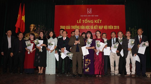 Hội Nhà văn Việt Nam trao Giải thưởng Văn học năm 2019 cho 8 tác phẩm xuất sắc