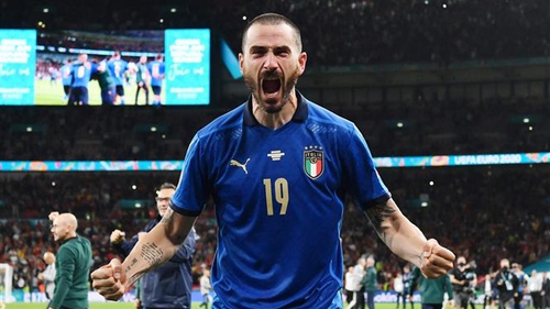 Nhật ký Euro bằng thơ: Azzurri tiếp tục cuộc hành trình...