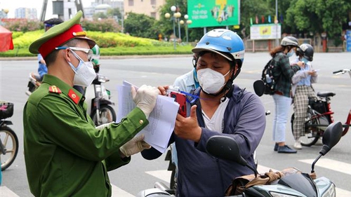 Nhiều kênh thông tin hỗ trợ người dân TP.HCM gặp khó khăn do dịch Covid-19