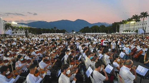 Các nghệ sĩ Venezuela quyết tâm xác lập kỷ lục Guinness dàn nhạc lớn nhất thế giới