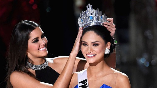 Hoa hậu Thế giới Megan Young cùng Hoa hậu Hoàn vũ Pia Wurtzbach đến TP.HCM