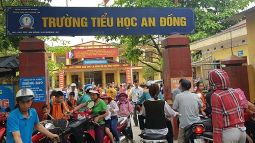 Chấm dứt hợp đồng lao động giáo viên phạt học sinh súc miệng bằng nước lau bảng