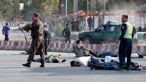 Nổ lớn gần sân bay Kabul ngay khi Phó Tổng thống Afghanistan về nước