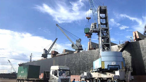 Hai công nhân chết ngạt trong hầm tàu ở cảng Quy Nhơn