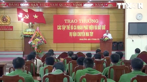 VIDEO: Quảng Bình thưởng nóng vụ bắt hơn 300kg ma tuý đá