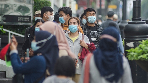 Indonesia tăng tốc tiêm chủng, cảnh báo nguy cơ bùng phát dịch vào cuối năm