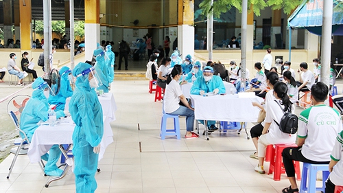 Tiêm vaccine cho người dân đến TP.HCM nếu chưa tiêm chủng