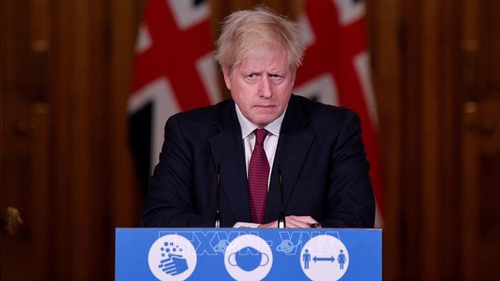 Thủ tướng Anh B. Johnson đối mặt nguy cơ phải từ chức