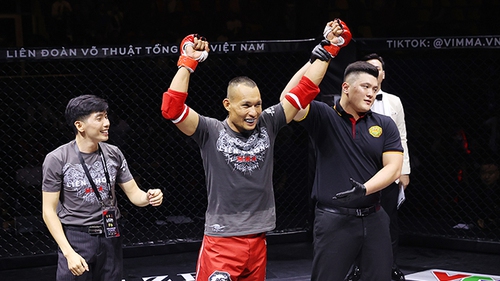 Bán kết LION Championship: Học trò Johnny Trí Nguyễn hạ knockout đối thủ ở giây thứ 30