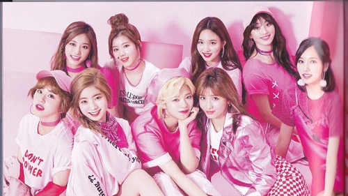 Twice tiết lộ thành viên nào giữ nhiều bí mật nhất nhóm