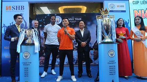 Quang Hải, Lescott giao lưu cùng CĐV Man City ở Việt Nam