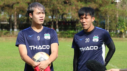 Tiền đạo Văn Toàn: ‘LS V-League 2020 không nên tiếp tục đá’