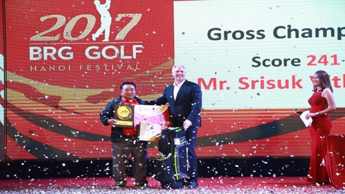 Tay golf Thái Lan giành Best Gross tại giải BRG Golf Hà Nội Festival 2017