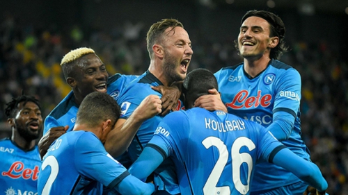 Soi kèo nhà cái Bologna vs Napoli. Nhận định, dự đoán bóng đá Serie A (00h30, 18/1)