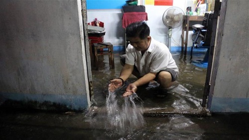 Triều cường gây nhiều thiệt hại tại các địa phương