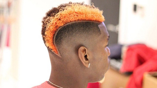 Paul Pogba khoe tóc mới kiểu, fan M.U lại lo sốt vó