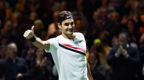 Roger Federer đã làm những gì để thách thức tuổi tác?