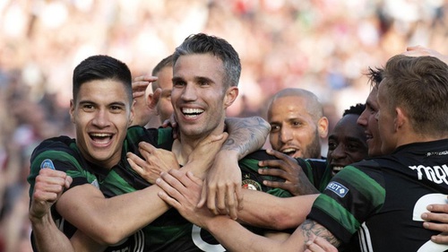 Van Persie ghi bàn 'siêu ảo' giúp Feyenoord đoạt Cúp Hà Lan