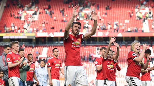 M.U tung video đặc biệt tri ân Michael Carrick