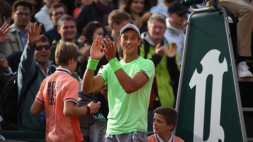 Tay vợt gốc Việt Antoine Hoang hạ người xếp trên gần 100 bậc, giành vé vào vòng 2 Roland Garros