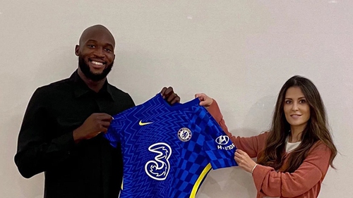 Chelsea chi 98 triệu bảng, chính thức sở hữu Lukaku