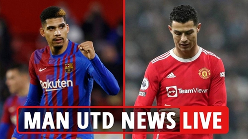 Tin MU 30/12: MU mua trung vệ Barca, tượng Ronaldo ở Ấn Độ gây tranh cãi