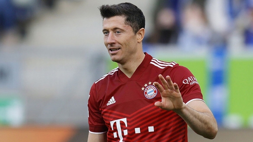 Bóng đá hôm nay 12/4: Abramovich hỏi mua Valencia, Kounde khả năng cập bến MU