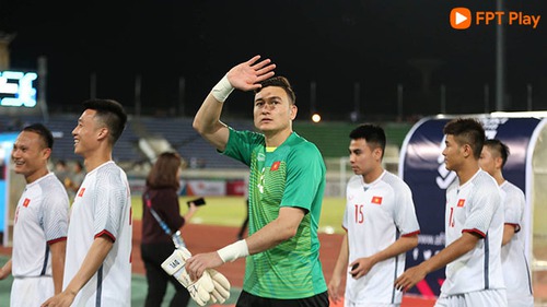 Đặng Văn Lâm: Điểm tựa lớn nhất của Việt Nam trước vũ khí bóng bổng của Philippines