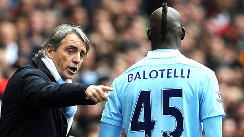 Roberto Mancini tuyên bố Balotelli ngang tầm Ronaldo
