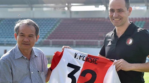 Bóng đá Việt Nam tối 10/4: U23 và tuyển Việt Nam cùng hội quân, bầu Đức hợp tác CLB châu Âu