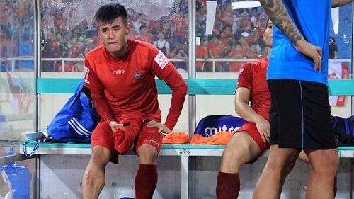 TOP 5 pha bỏ bóng 'ăn chân' hãi hùng nhất V-League