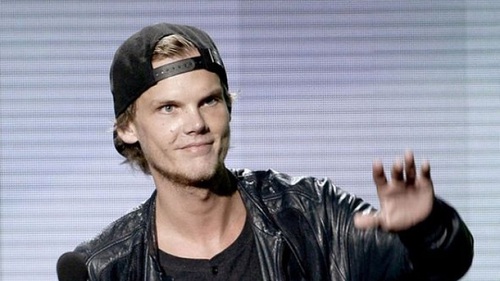 Tang lễ DJ tài hoa bạc mệnh Avicii đã diễn ra trong bí mật