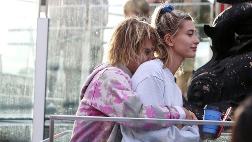 Justin Bieber khẳng định ‘chủ quyền’ khi Snoop Dogg tán tỉnh vợ anh