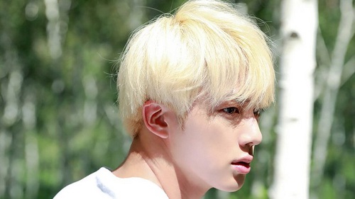 Jin BTS có khuôn mặt mà phẫu thuật thẩm mỹ cũng không thể đẹp hơn, theo chuyên gia