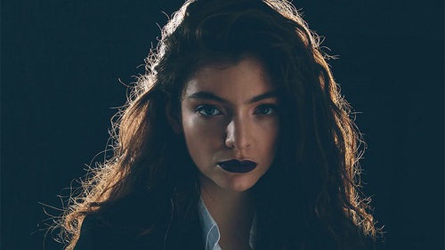 Lorde hoãn ra album mới vì chuyện buồn riêng