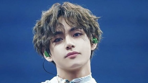 V BTS là ‘Người đàn ông đẹp trai nhất thế giới năm 2020’