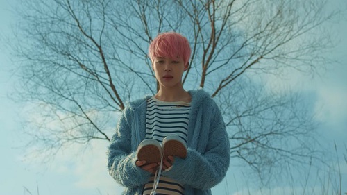 BTS vừa xác nhận giả thuyết bi kịch đứng sau ca khúc ‘Spring Day’?