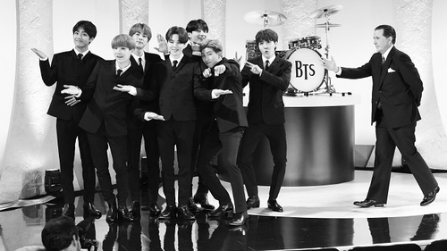 BTS thẳng thắn nói về việc bị so sánh với The Beatles