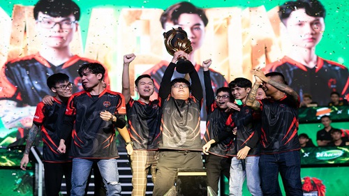 Phá dớp 'vua về nhì', HQ Esports đăng quang ngôi vô địch giải đấu Yomost VFL Summer 2022