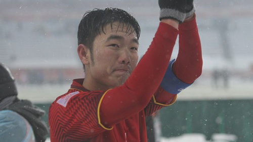 U23 Việt Nam thua trong gang tấc: 'Bố ơi, sao các chú lại khóc?'