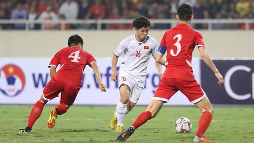 Nguyễn Công Phượng: Mới ở mái đầu, và mới ở cả tư duy