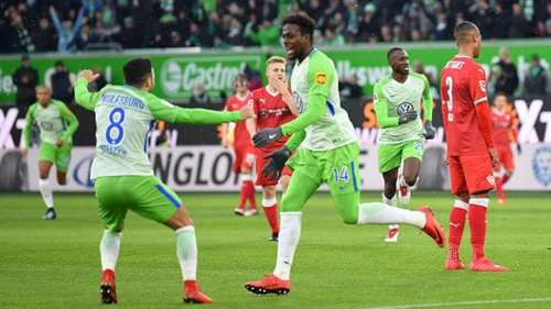 Soi kèo nhà cái Wolfsburg vs Stuttgart. Nhận định, dự đoán bóng đá Bundesliga (00h30, 12/12)