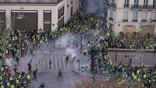 Pháp: Đụng độ giữa người biểu tình 'Áo vàng' và cảnh sát tại trung tâm Paris